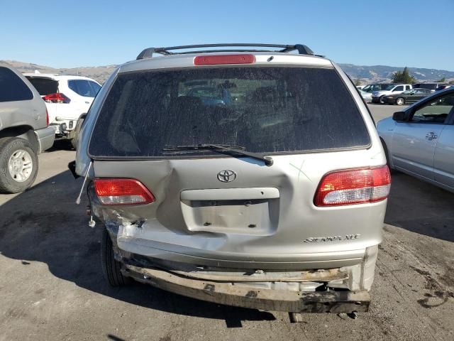 2001 Toyota Sienna LE