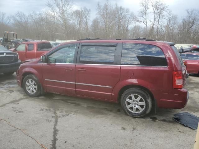 2010 Chrysler Town & Country Touring