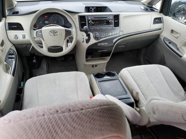 2013 Toyota Sienna LE