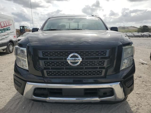 2021 Nissan Titan SV