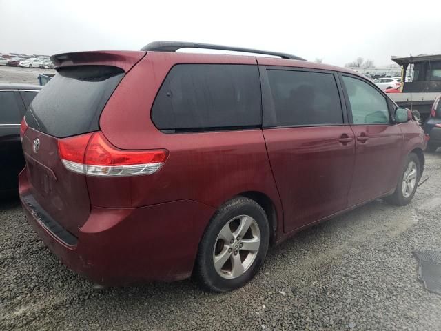 2011 Toyota Sienna LE