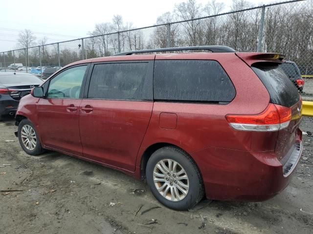 2011 Toyota Sienna XLE