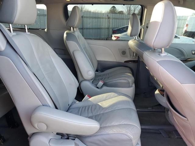 2012 Toyota Sienna XLE