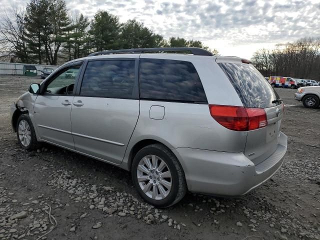 2004 Toyota Sienna CE