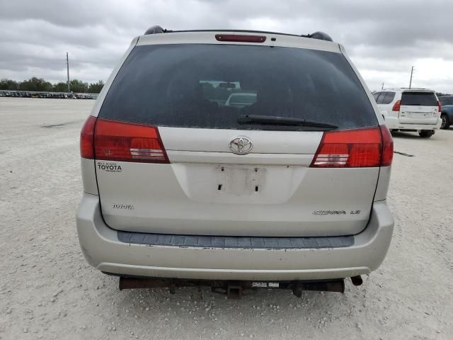 2004 Toyota Sienna CE