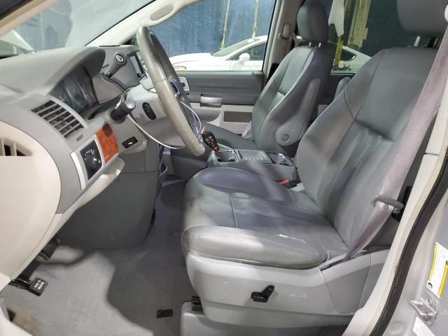 2008 Chrysler Town & Country Touring