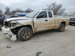 Salvage trucks for sale at Wichita, KS auction: 2009 Dodge Dakota SXT