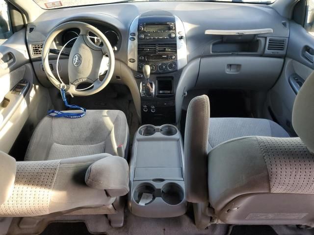 2007 Toyota Sienna CE