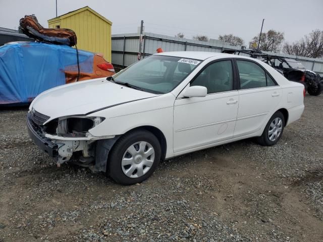 2004 Toyota Camry LE