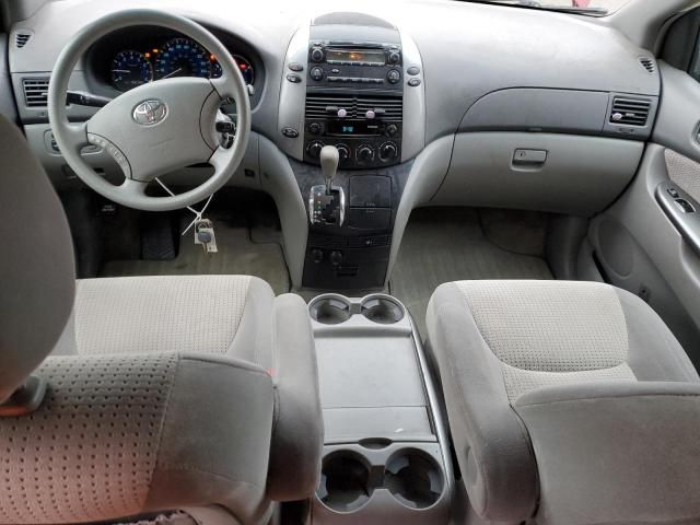 2008 Toyota Sienna CE