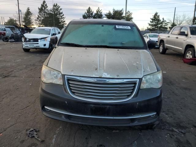 2014 Chrysler Town & Country Touring