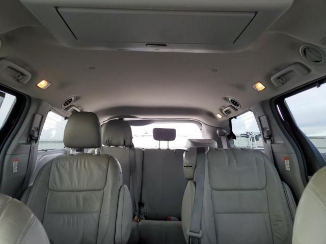 2016 Toyota Sienna XLE