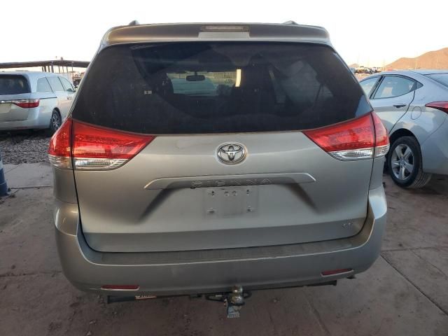 2011 Toyota Sienna LE