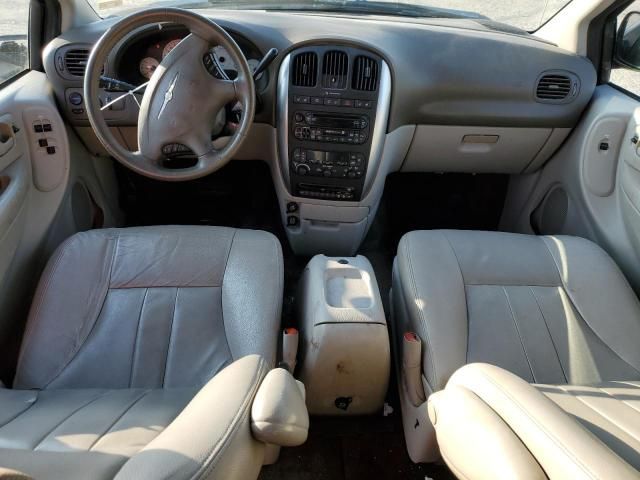 2005 Chrysler Town & Country Touring