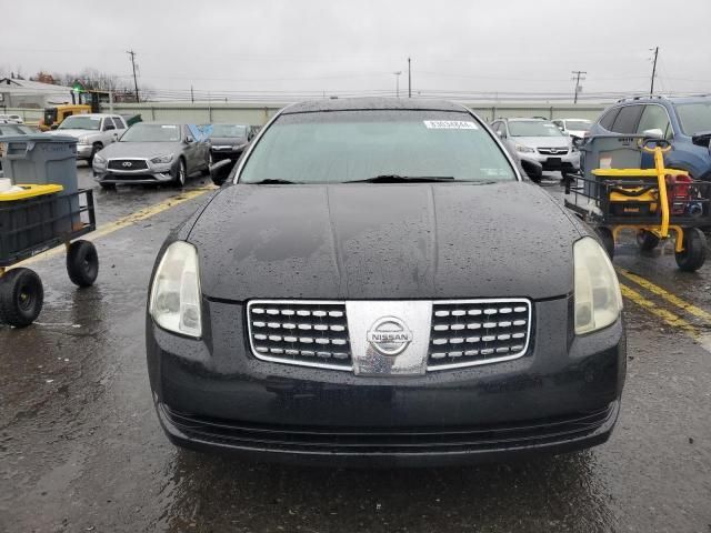 2005 Nissan Maxima SE