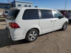 2010 Volkswagen Routan SE