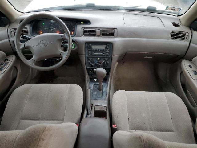 2000 Toyota Camry CE