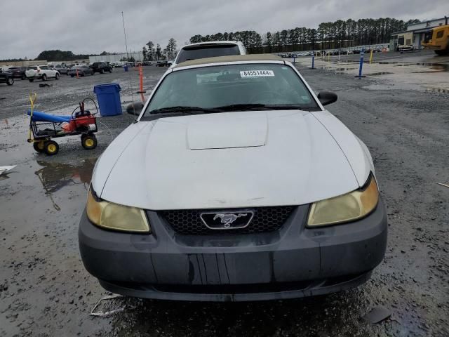 2004 Ford Mustang