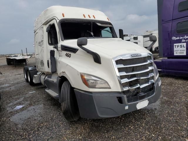 2019 Freightliner Cascadia 126