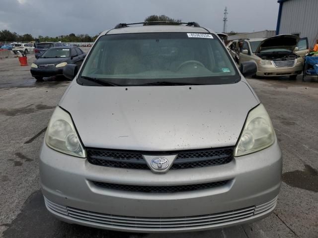 2005 Toyota Sienna CE