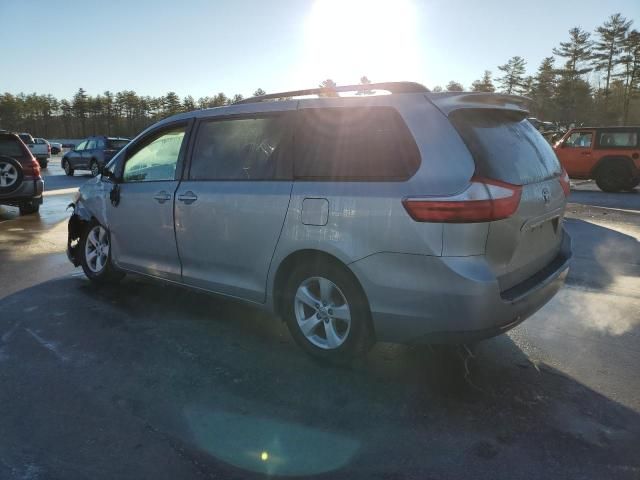 2015 Toyota Sienna LE