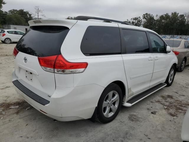 2012 Toyota Sienna LE