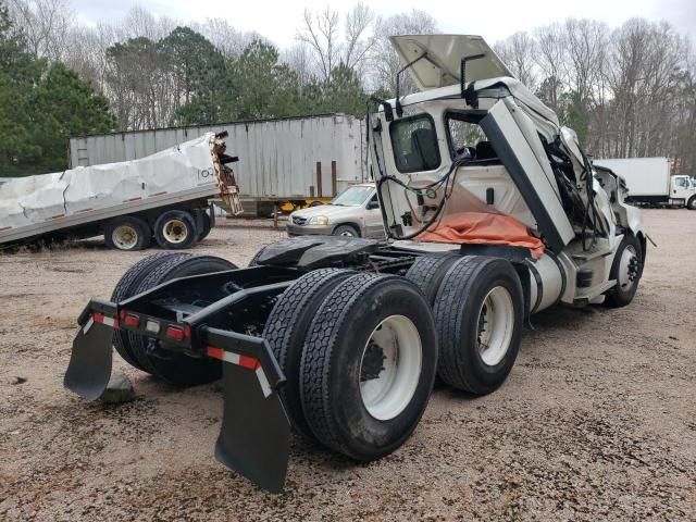 2022 Freightliner Cascadia 126