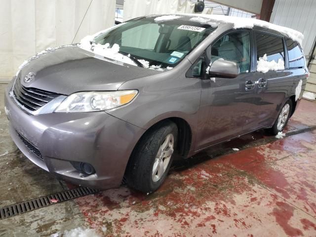 2011 Toyota Sienna LE