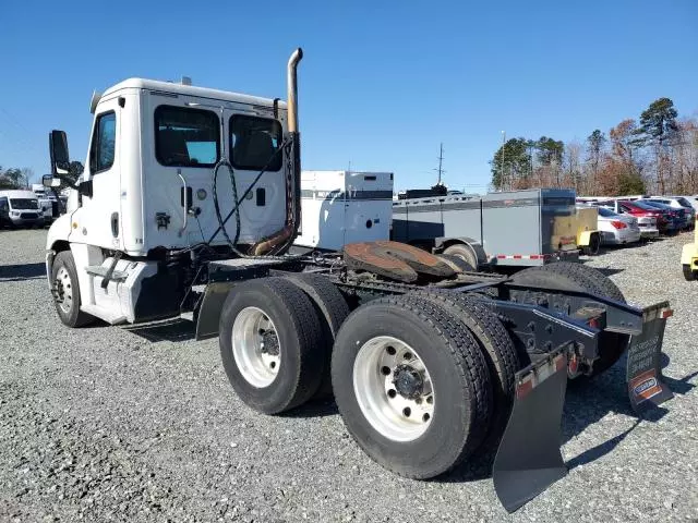 2016 Freightliner Cascadia 125