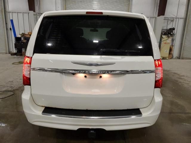 2013 Chrysler Town & Country Touring