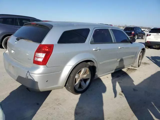 2005 Dodge Magnum SXT