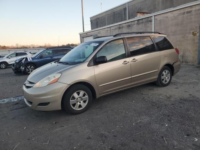 2006 Toyota Sienna CE