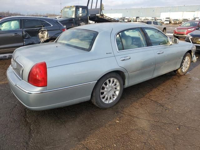 2007 Lincoln Town Car Signature