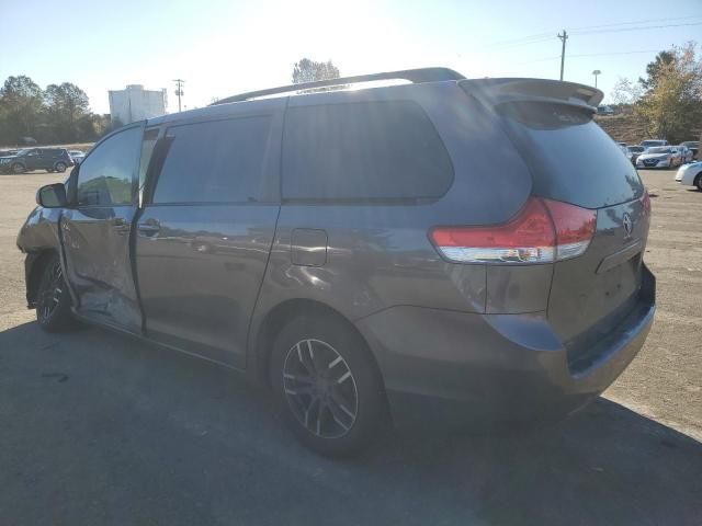 2012 Toyota Sienna LE