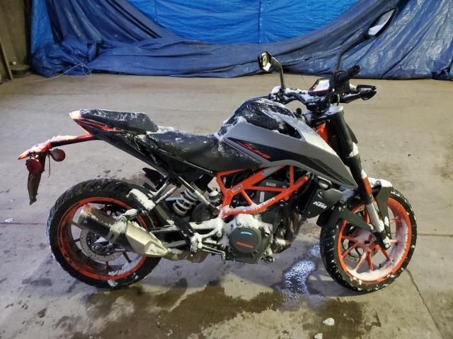 2022 KTM 390 Duke