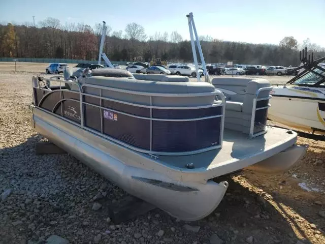 2020 Bennche Pontoon