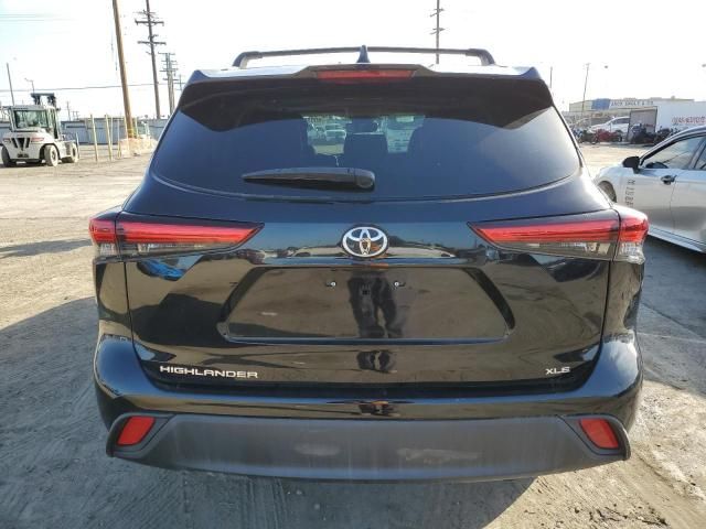 2022 Toyota Highlander XLE