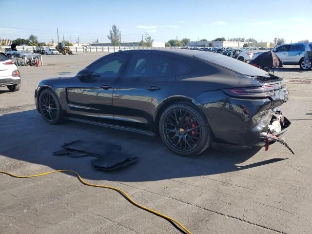 2018 Porsche Panamera 4