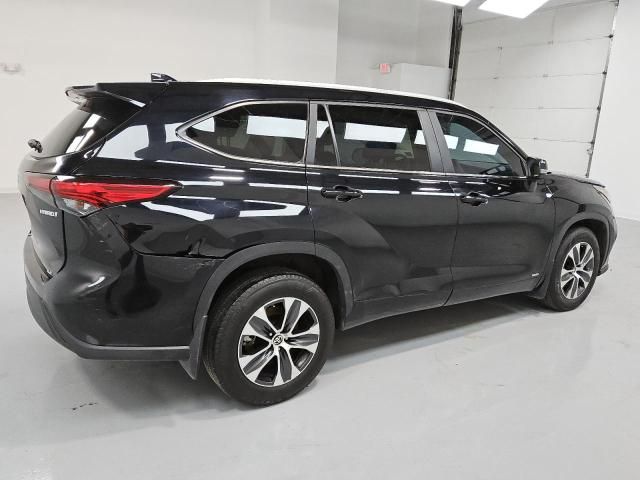 2023 Toyota Highlander Hybrid XLE