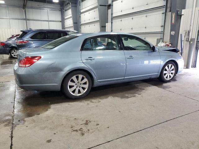 2005 Toyota Avalon XL