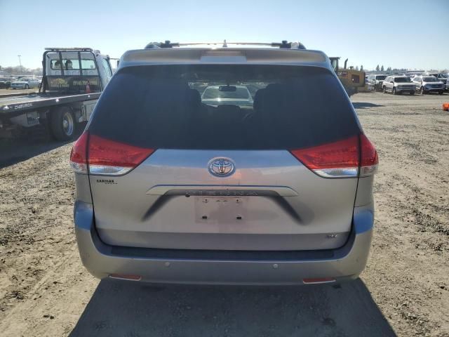 2012 Toyota Sienna XLE