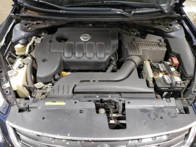 2010 Nissan Altima Base