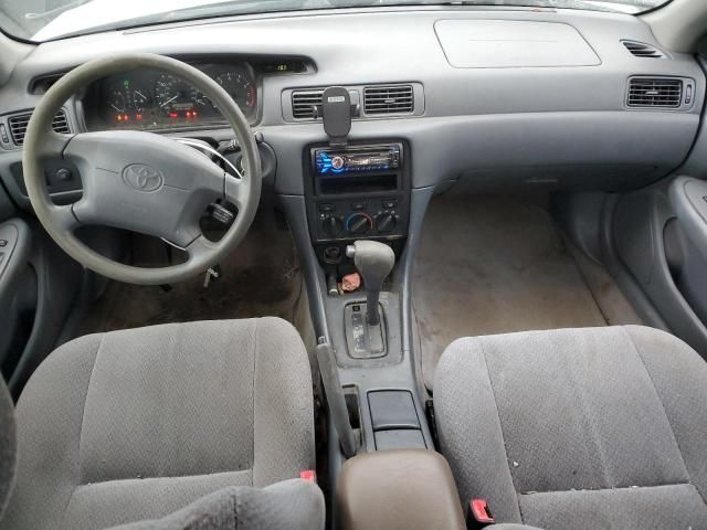 2000 Toyota Camry CE