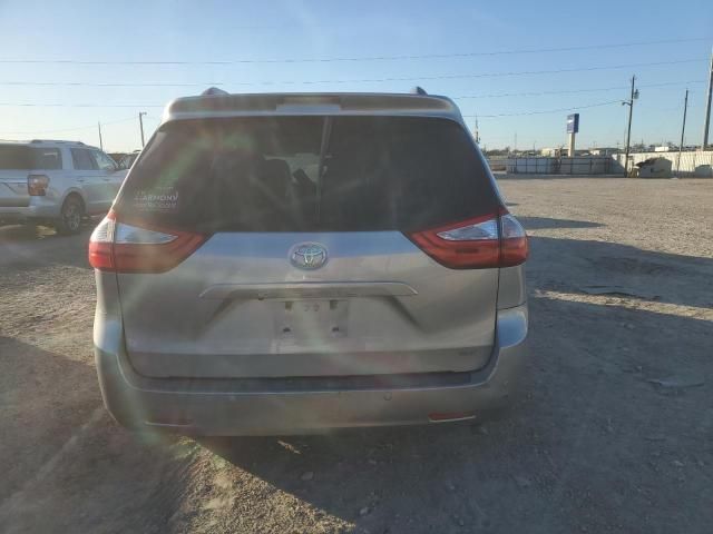 2015 Toyota Sienna XLE