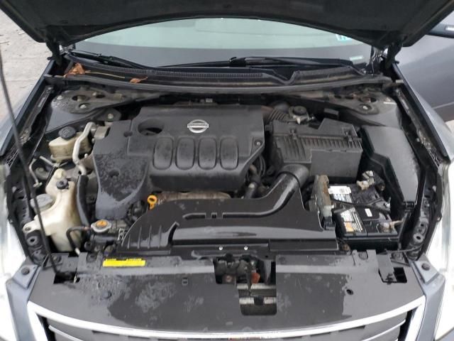 2010 Nissan Altima Base