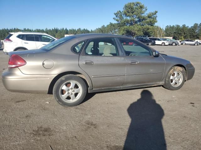 2005 Ford Taurus SE