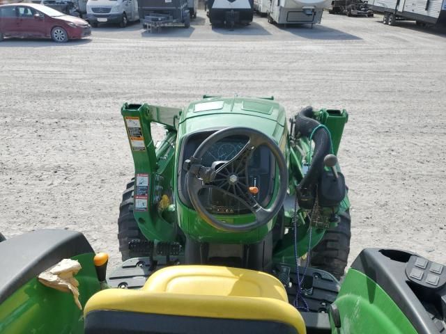 2022 John Deere 4044M