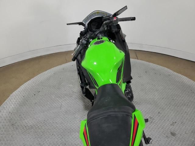 2024 Kawasaki EX650 P