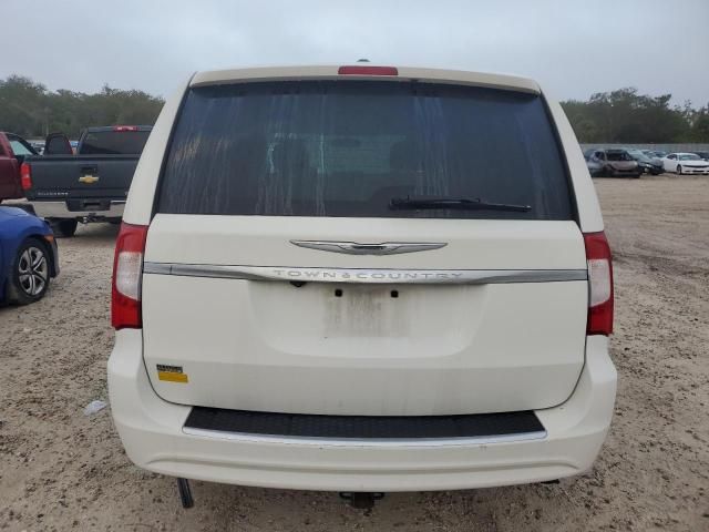 2013 Chrysler Town & Country Touring