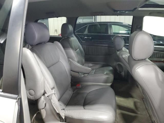 2005 Toyota Sienna XLE